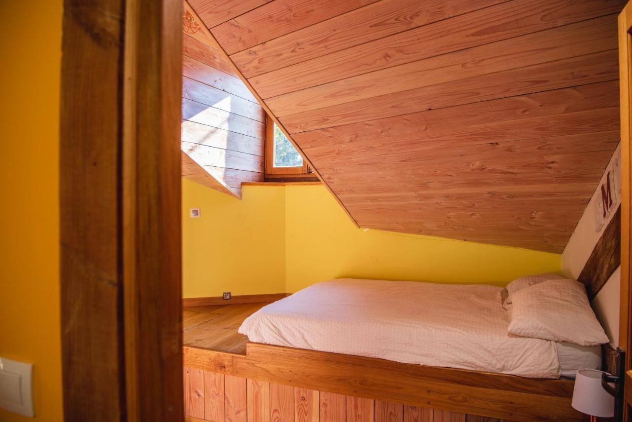 The Dragon Barn - Grenier Villa Ascou Luaran gambar