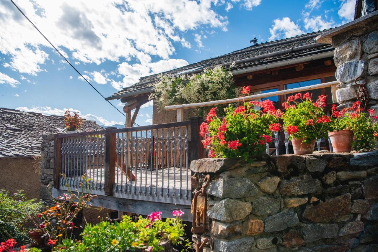 The Dragon Barn - Grenier Villa Ascou Luaran gambar